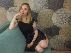 GeileMarie2000-hot - blond female webcam at xLoveCam