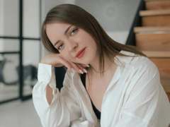 GeileTina04-hot - blond female webcam at xLoveCam