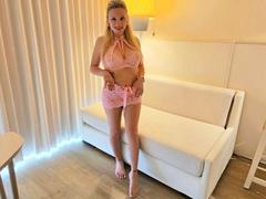 GeileVivienne-hot - blond female webcam at xLoveCam