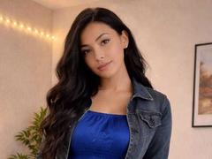 GellyCami - female with black hair webcam at xLoveCam
