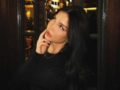 GenieCanup - female webcam at xLoveCam