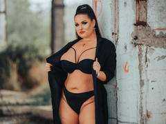 GeorgiaLerox - female with black hair and  big tits webcam at LiveJasmin