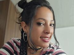 GiaGold from xLoveCam
