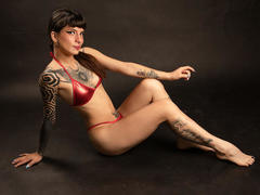 GiaScars - female webcam at xLoveCam