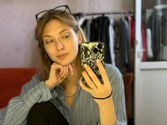 GigiWadkins - female with brown hair and  big tits webcam at xLoveCam