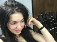 GillKelly - female with brown hair webcam at LiveJasmin