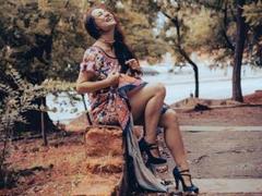 GinaONeon - female with black hair and  small tits webcam at ImLive