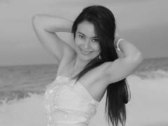 GinaSoull - female with brown hair and  big tits webcam at xLoveCam