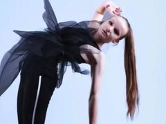 GingerEmma - female with red hair and  big tits webcam at xLoveCam