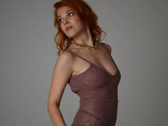 GingerLizzi - female with red hair webcam at xLoveCam