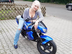 Ginger-Babe-hot - female with red hair webcam at xLoveCam