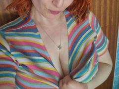 Ginger-Babe-hot - female with red hair webcam at xLoveCam