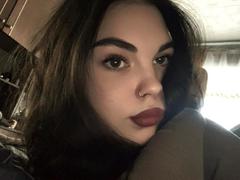 Ginna-hot - female with brown hair webcam at xLoveCam