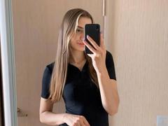 GinnyQueen - female webcam at xLoveCam