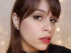 GiovannaBloom - female with brown hair and  big tits webcam at LiveJasmin