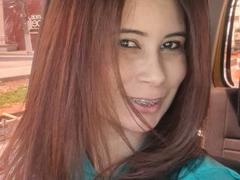 Giovannasweet - female with black hair and  small tits webcam at ImLive