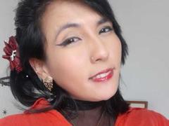 DaniaHot - female with black hair webcam at xLoveCam