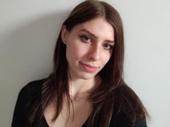 GlamPia - female with brown hair and  small tits webcam at xLoveCam