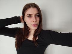 GlamPia - female with brown hair and  small tits webcam at xLoveCam