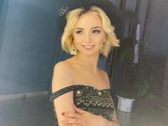 GlariyaHot - female webcam at xLoveCam