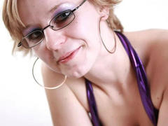Glory-Glasses-hot - blond female webcam at xLoveCam