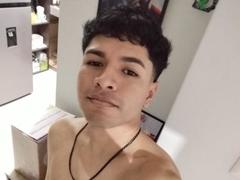 GoDiegoGo_LatinBoy - male webcam at StripChat
