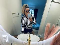 GoddessDiana - blond female with  big tits webcam at xLoveCam