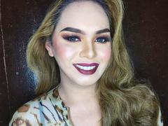 GoddessRoxy69 from xLoveCam