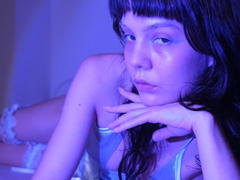 GodessSam - female webcam at xLoveCam