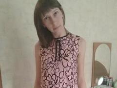 GoodGlamorGirl - female with brown hair and  small tits webcam at xLoveCam