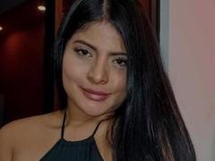 GorgeousBrunnete - female with black hair webcam at xLoveCam