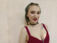 gothsexy-hot - female webcam at xLoveCam