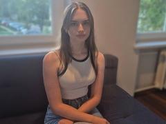 GraceKissable - female webcam at xLoveCam