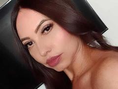 GraceRosso - female with brown hair and  big tits webcam at xLoveCam