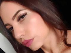 GraceRosso - female with brown hair and  big tits webcam at xLoveCam