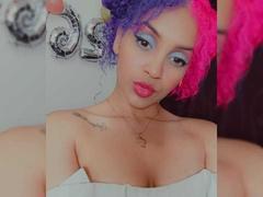 GraceTurnner - female webcam at xLoveCam