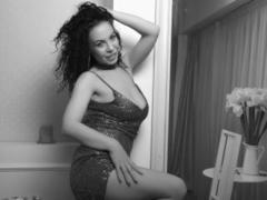 GraciousPenelope - female with brown hair webcam at LiveJasmin
