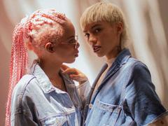 GravesYStarveil - female webcam at LiveJasmin