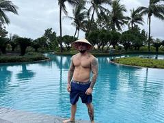 GreenDylan - male webcam at xLoveCam