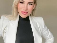 GreludaSexy - blond female webcam at xLoveCam