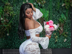 Grettchen - female with black hair webcam at xLoveCam