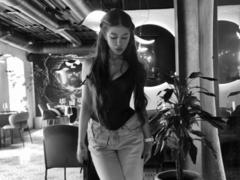 GuadalupeVanalstin - female webcam at xLoveCam