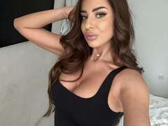 GyulisSweet from xLoveCam