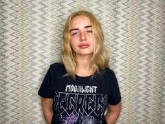 HaileyMayer - blond female with  big tits webcam at LiveJasmin