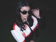 HailyEvans - female with black hair webcam at ImLive