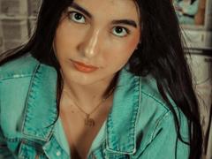 HairyValeri from xLoveCam