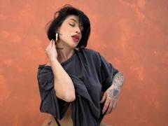 HannahBorbon - female with black hair webcam at xLoveCam