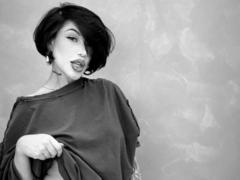 HannahBorbon - female with black hair webcam at xLoveCam
