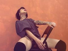 HannahBorbon - female with black hair webcam at xLoveCam