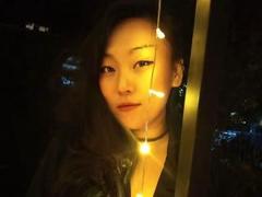 HannaKim - female with black hair webcam at LiveJasmin